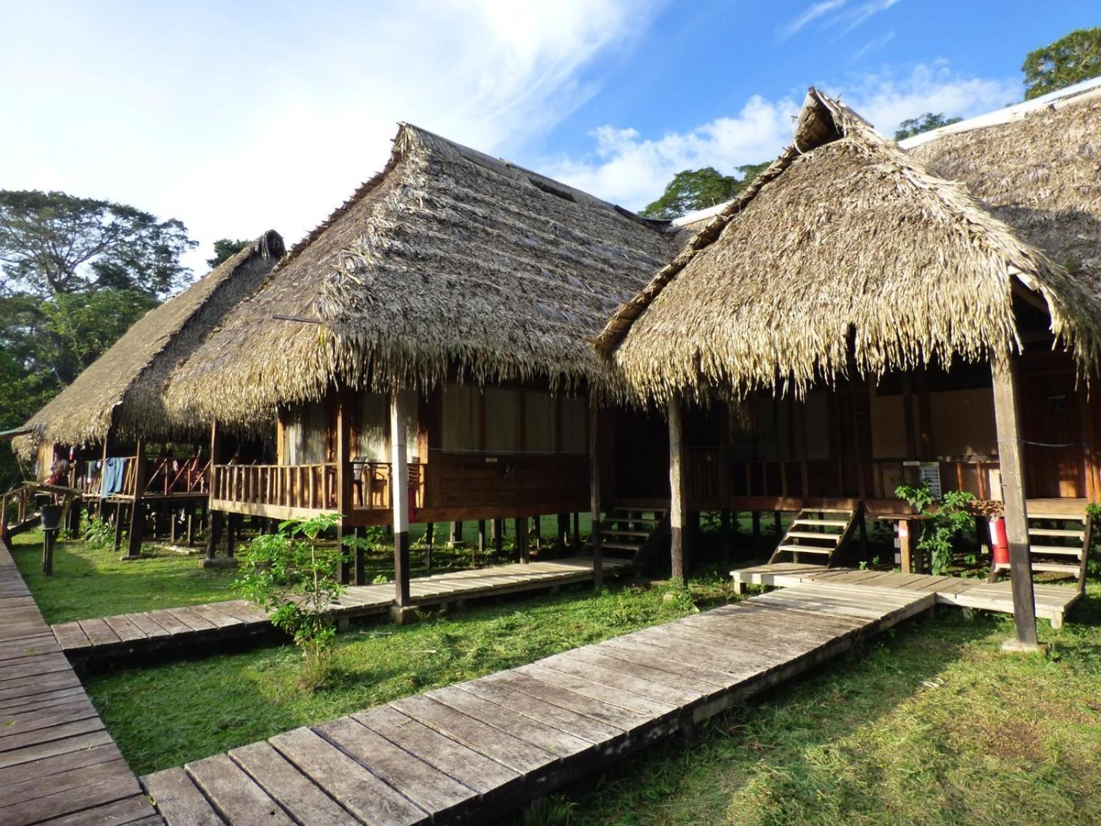 Aguas Negras River Lodge Puerto Montufar Exterior foto
